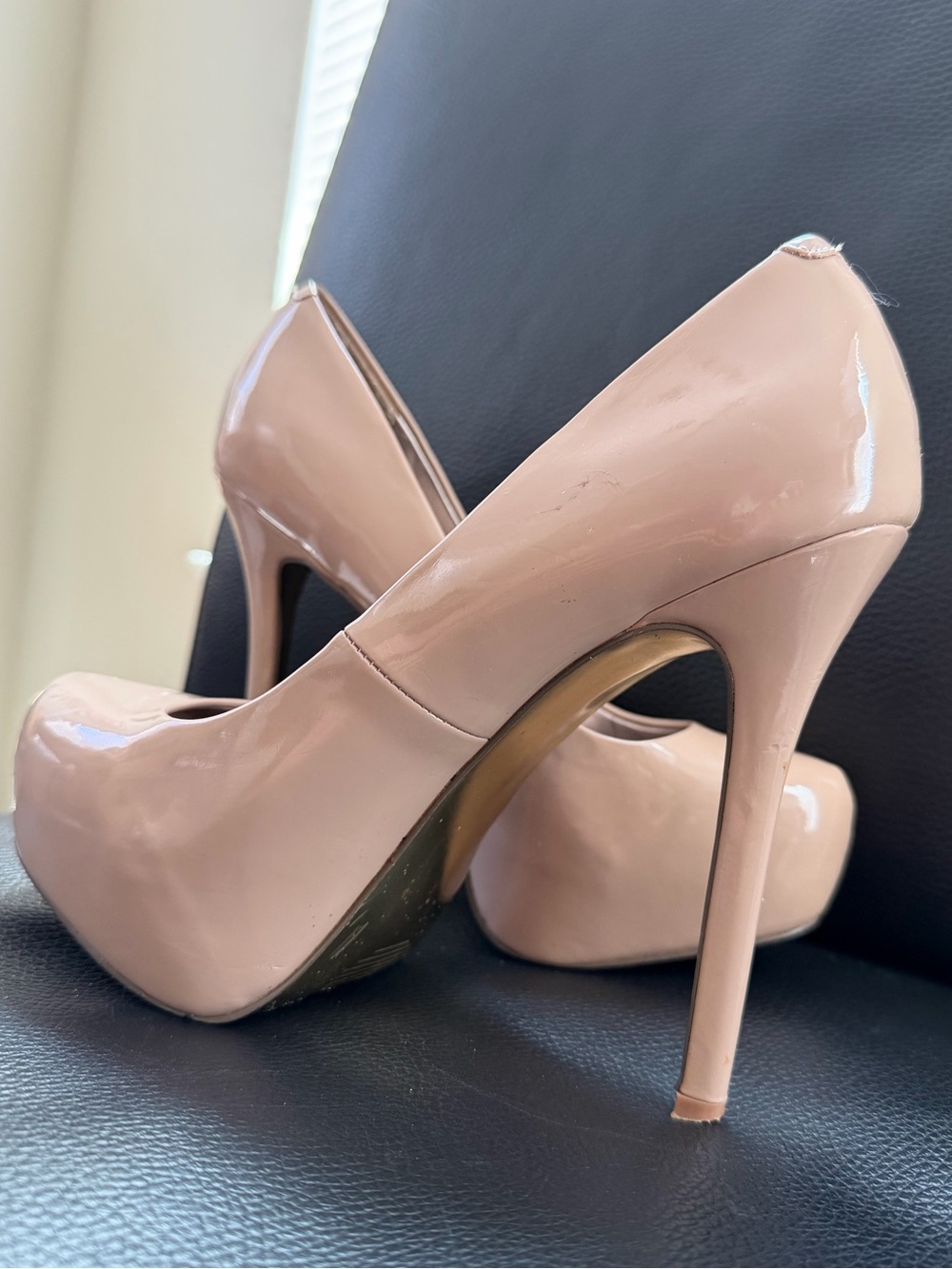 Steve Madden Beige Platform Stiletto Pumps. Size 8 - Picture 10 of 16